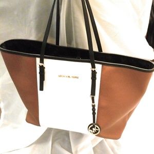 Michael Kors Shoulder Bag